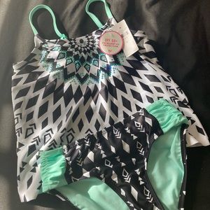 Bnwt girls size 8 Justice tankini